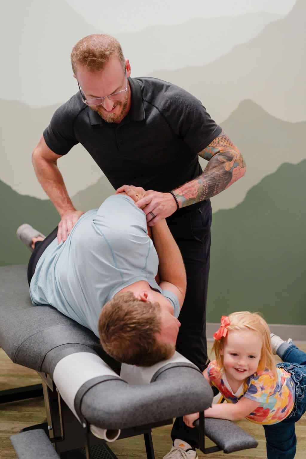 From sprains and strains to rotator cuff injuries and runner's knee, our expert chiropractors use advanced techniques to help you recover faster from sports injuries