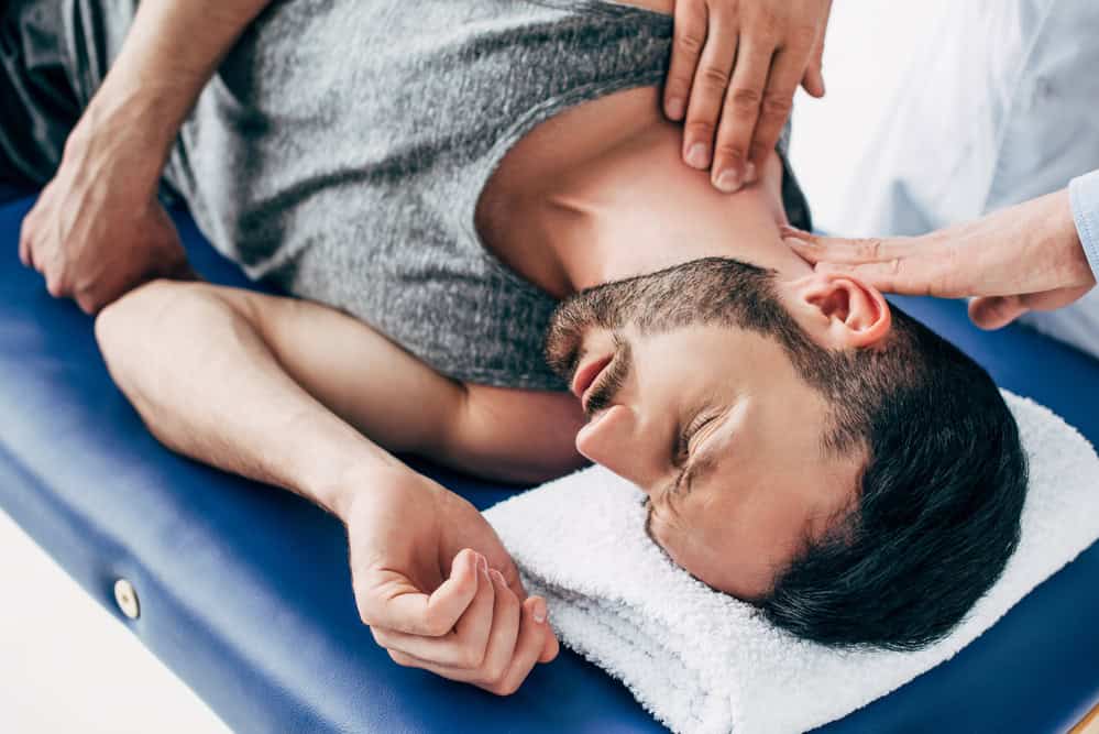 Discover the power of chiropractic neck adjustments in Gard Wellness! We can help alleviate neck pain, headaches, and improve mobility. Experience natural, non-invasive healing today.